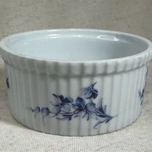 Bundle & save! 5 at $5 for $15 Apilco France Blue Floral Ramekin 3” Porcelain